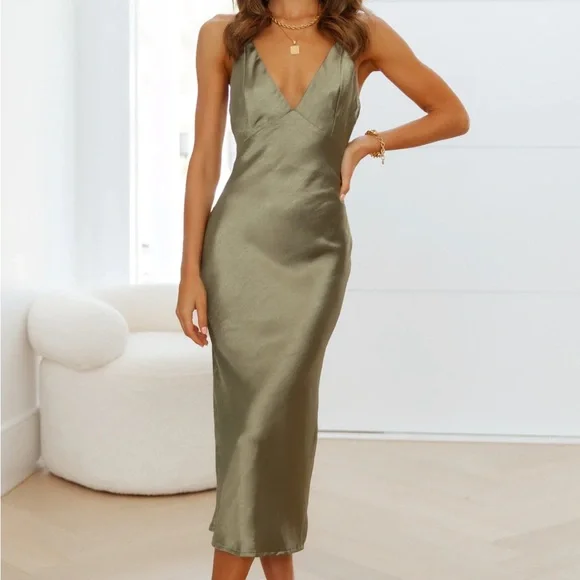 Hello Molly | Dresses | Hello Molly Green Midi Dress | Poshmark